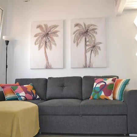 En Playa Victoria Апартаменты Кадис